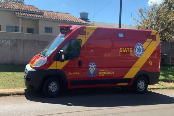 Imagem referente a notícia: Jovem de 24 anos fica ferida após queda de moto no Bairro Turisparque