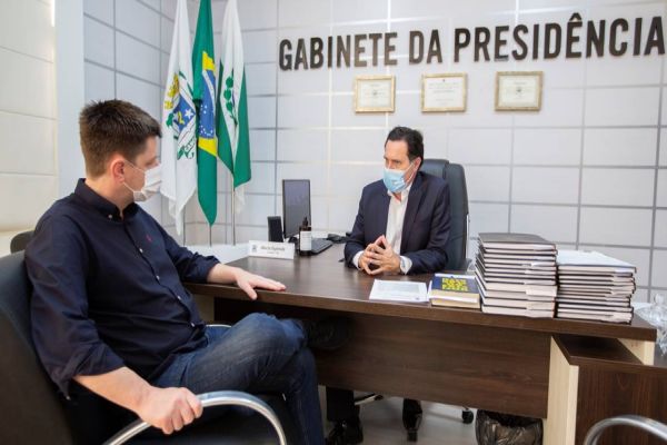 Pedro Sampaio articula com Executivo projeto para previdência complementar