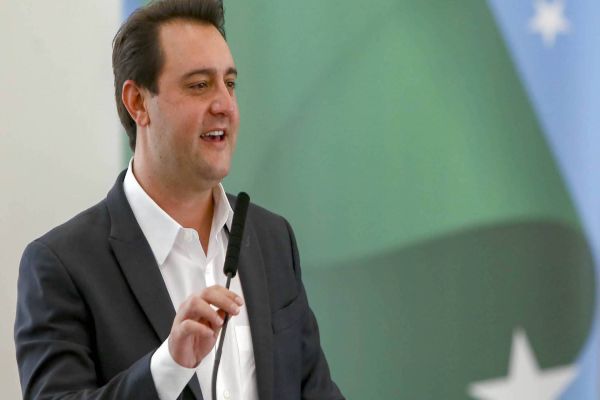 Governador confirma investimento de R$ 82 milhões para melhorar infraestrutura das escolas