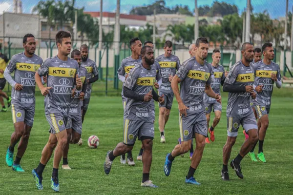 Foto relacionada a notícia: FC Cascavel busca vaga inédita para a final do Paranaense 2021 contra o Athletico Paranaense