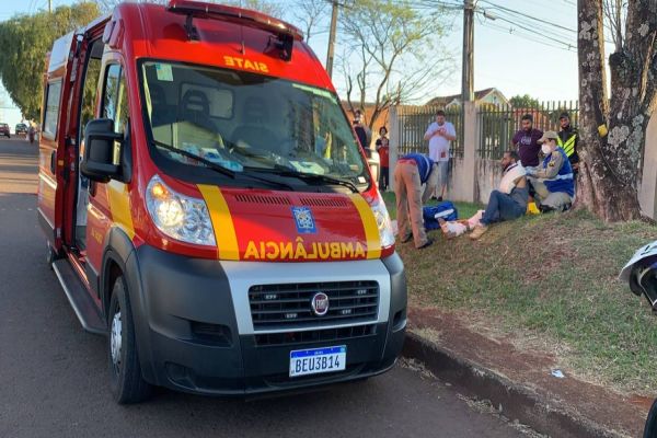 Imagem referente a notícia: Motociclista de 31 anos fica ferido após colisão de trânsito na Rua Maracaí em Cascavel