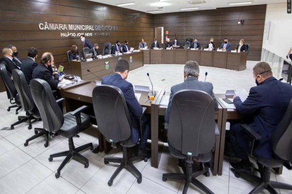 Vereadores cascavelenses encaminham moção contra pedágio para governo federal