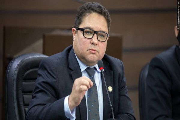 CMC: Emerson Vilanova propõe convênio para projeto-piloto de saúde para terceira idade