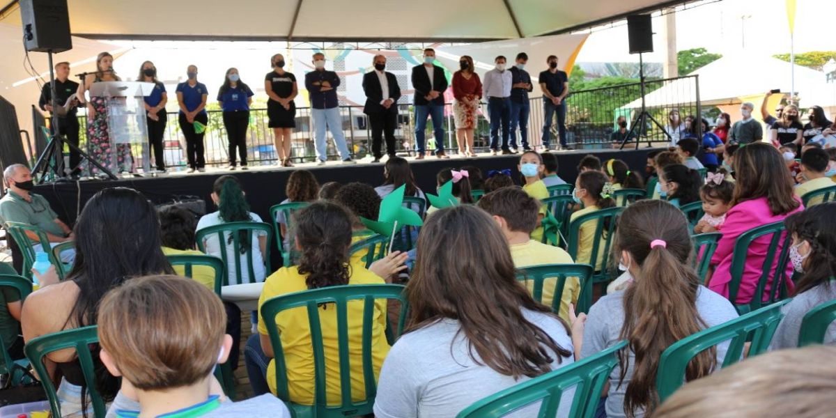 Alegria das crianças marcou o terceiro dia de Ato Cívico no calçadão