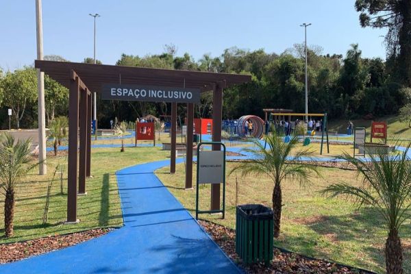 Imagem referente a notícia: Cascavel avança na inclusão com novo espaço no lago municipal