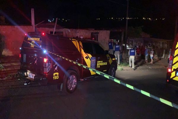 Imagem referente a notícia: Homem de 28 anos é baleado no braço no Loteamento Melissa em Cascavel