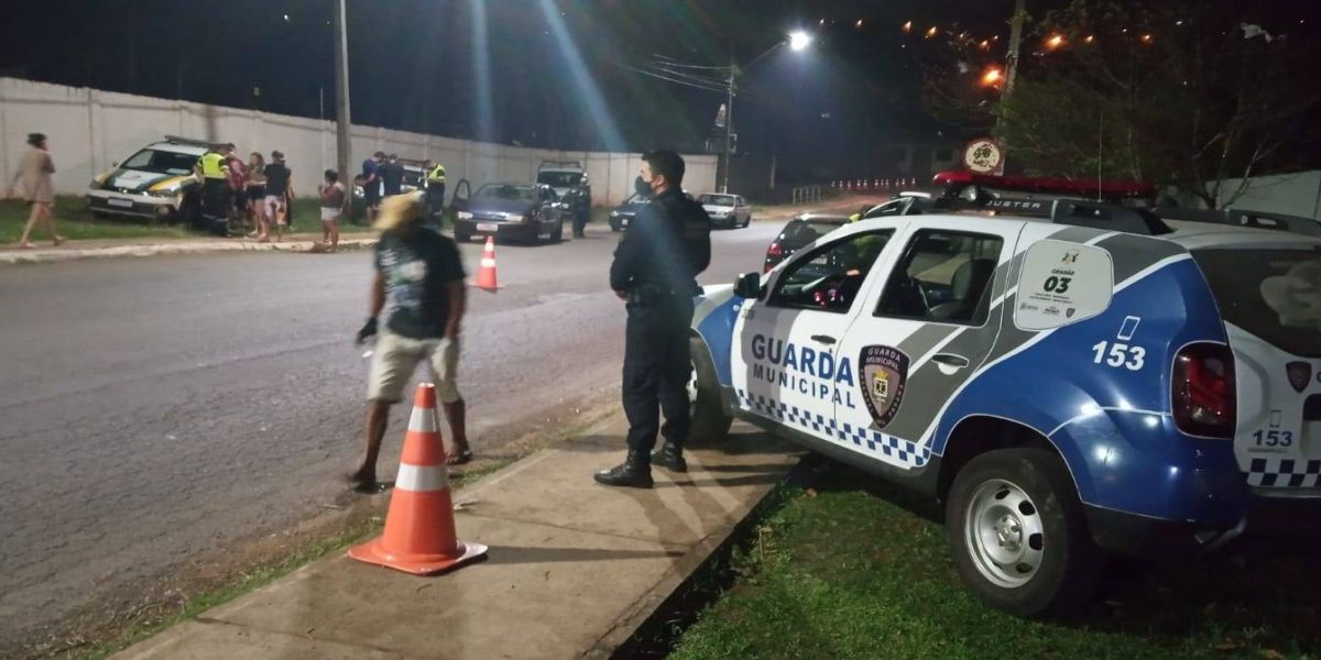 Feriadão inicia com forte fiscalização e já flagrando manobras perigosas e fuga de bloqueio