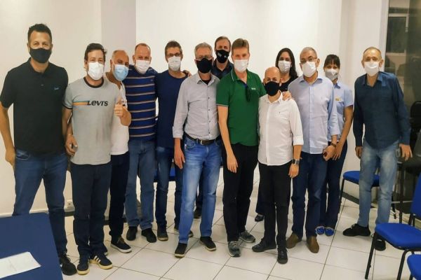 Vereador Professor Santello assume presidência do PTB Cascavel