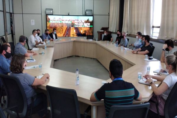 AMIC PR proporciona encontro com a prefeitura de Cascavel para agilizar emissão de alvarás