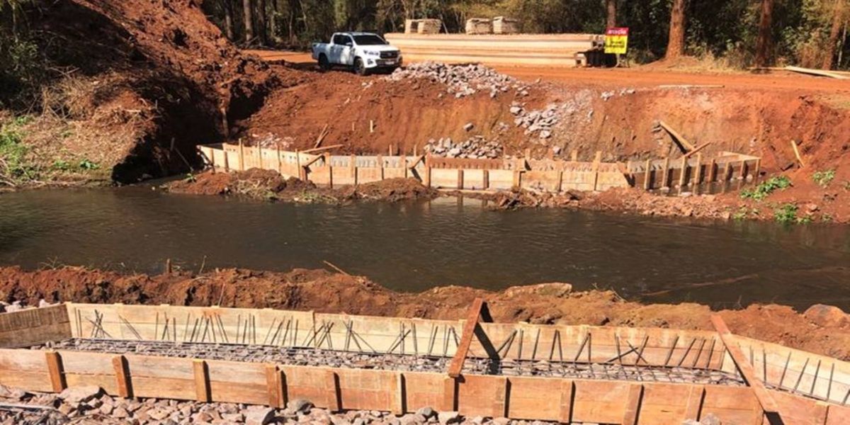 Obras da ponte sobre o rio Melissa avançam
