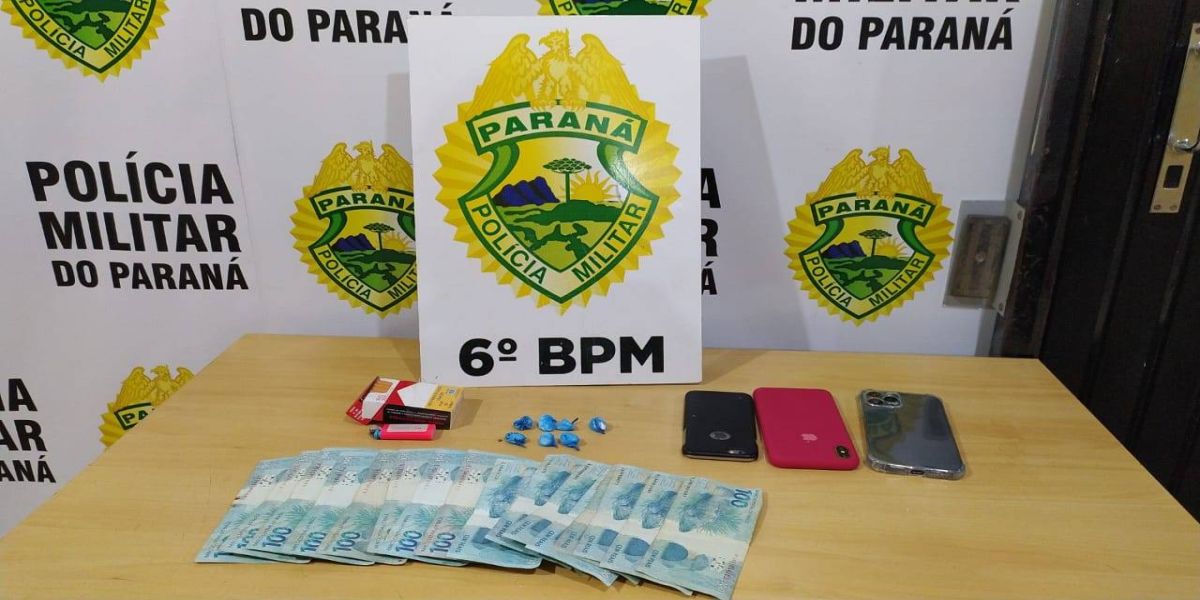 Homem de 38 anos é detido pela PM por embriaguez ao volante e com 7 buchas de cocaína