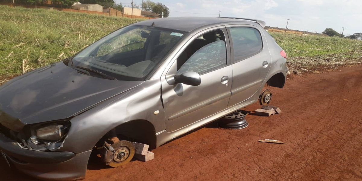 Polícia Militar de Cascavel recupera Peugeot 206 furtado em Toledo