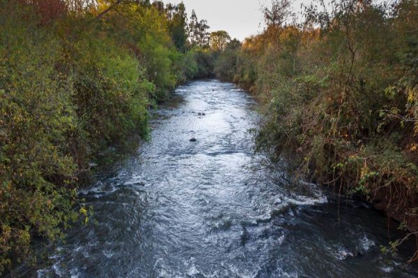 IAT e usuários dos recursos hídricos do Rio Azul, no Oeste, debatem uso da água