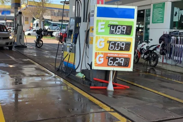 Foto relacionada a notícia: Preço médio da gasolina sobe pela 6ª semana seguida nos postos, mostra ANP