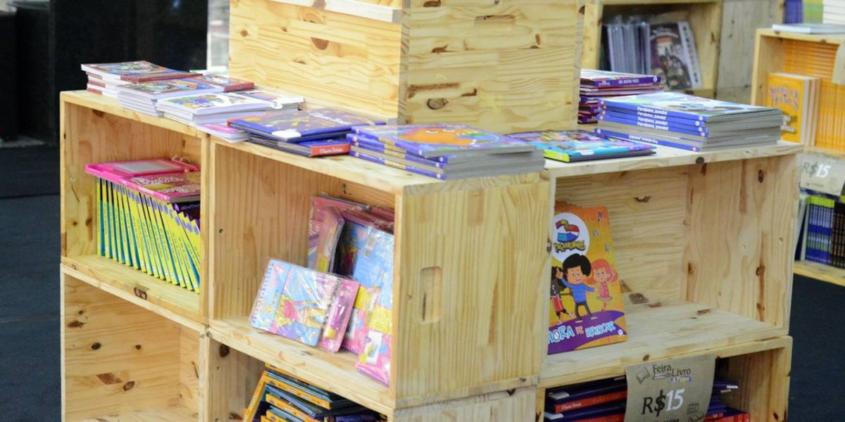 Incentivo a leitura: feira vende livros a partir de R$ 5