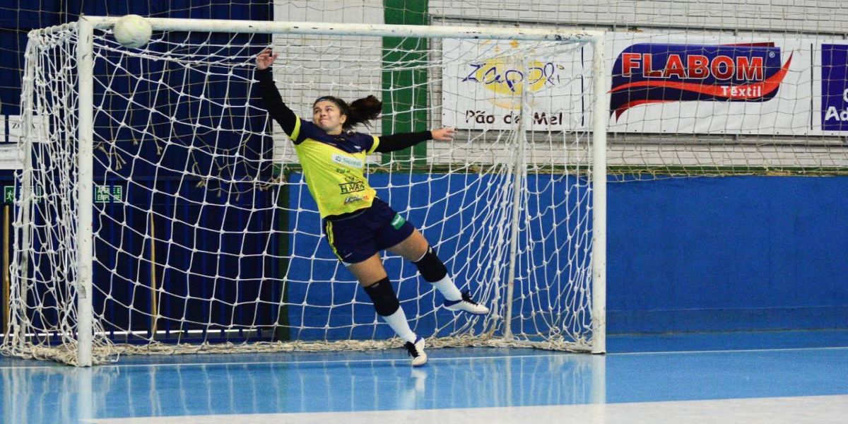 Stein Cascavel Futsal abre seletiva para meninas de 2003, 2004 e 2005