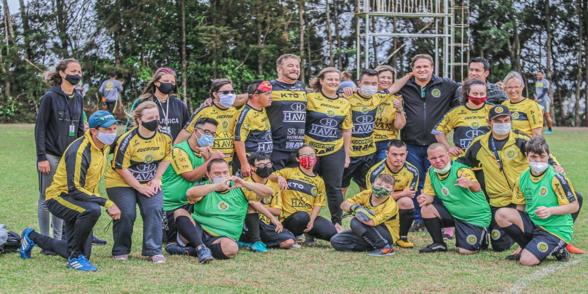 Motivação: Elenco da Serpente Aurinegra recebe visita do time FC Cascavel Down