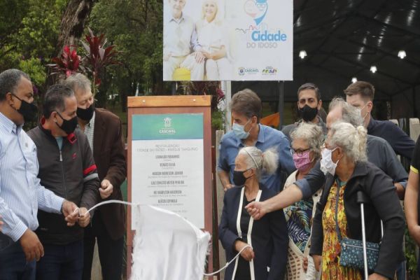Cidade do Idoso: Munícipio entrega revitalização do Parque Tarquínio