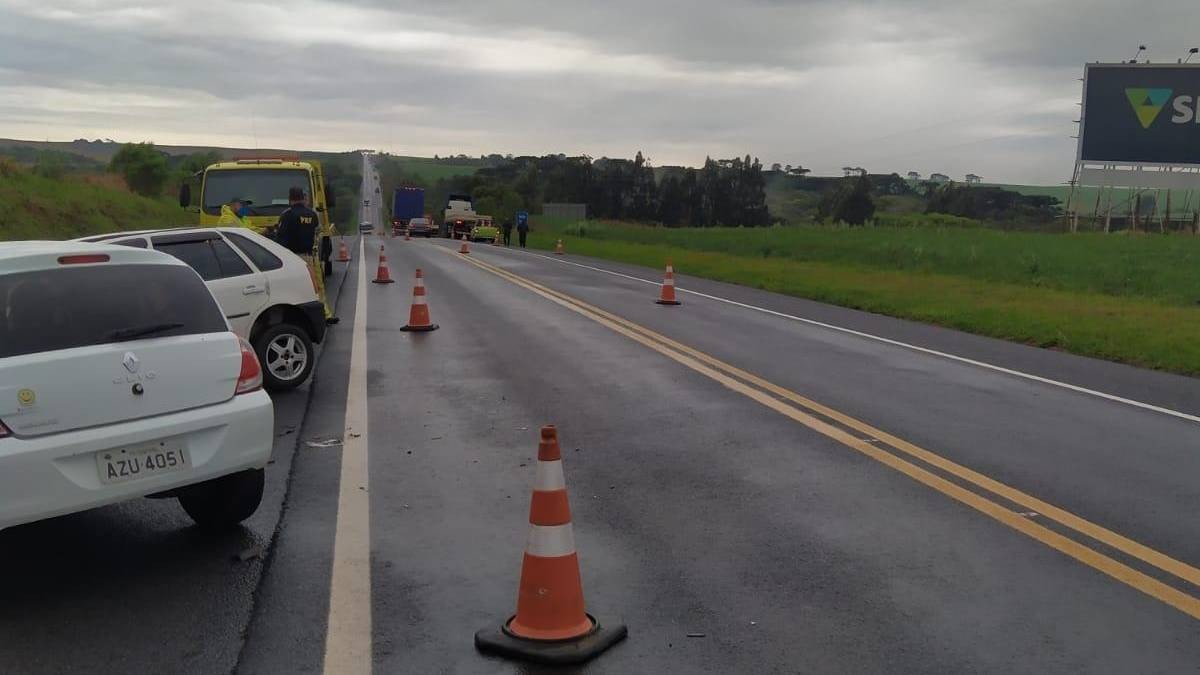 Carro com placas de Cascavel se envolve em colisão frontal na BR 277 em Candói