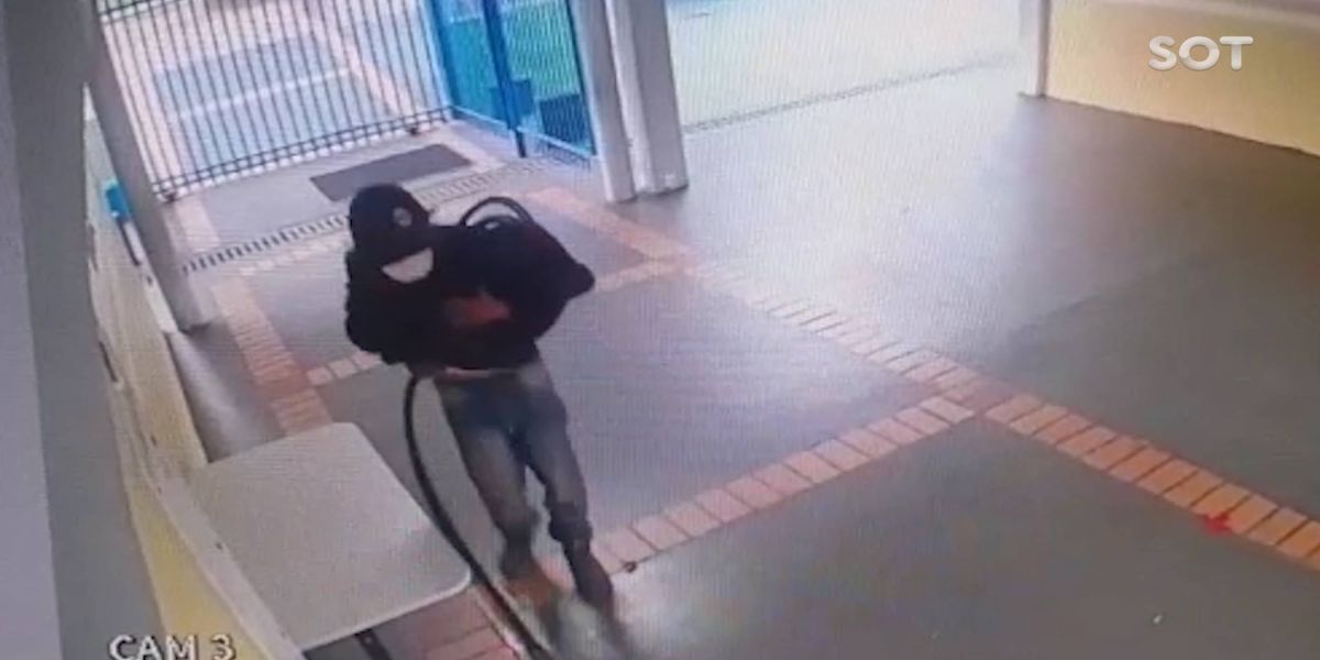 Câmera de segurança flagra furto de fios na Escola Manoel Ludgero Pompeo