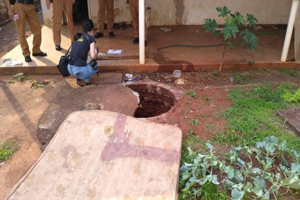 Homem é assassinado e corpo jogado em fossa em Maringá