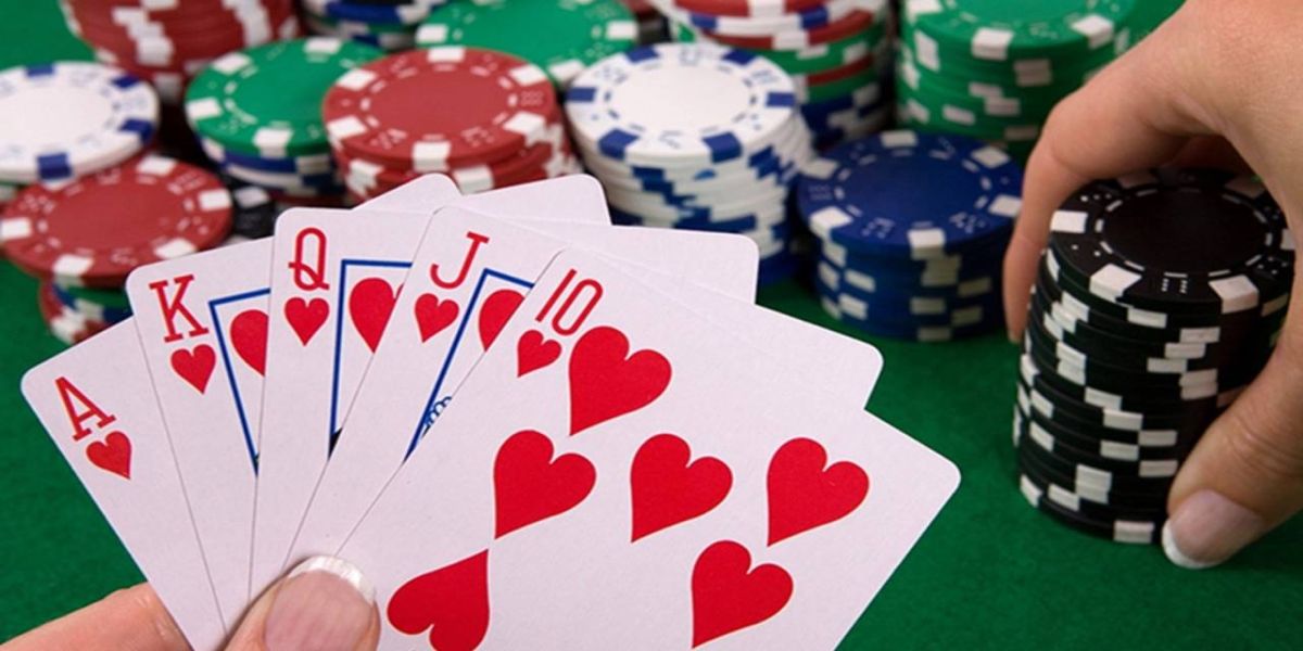 Gaeco cumpre mandados de busca e apreensão no combate exploração de jogos de azar em Goioerê