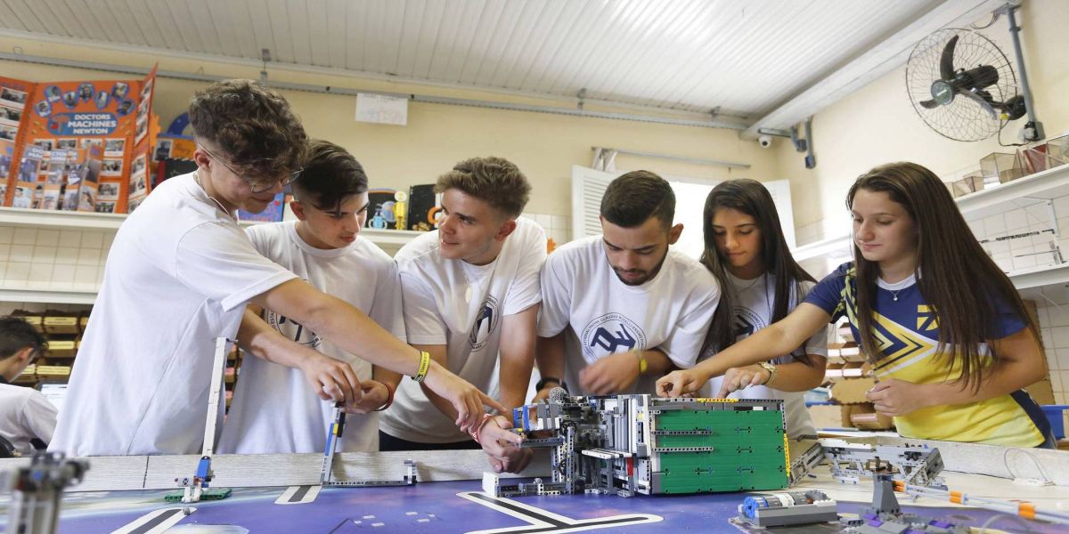 Governador sanciona lei que vai destinar cerca de R$ 480 milhões para a Educação