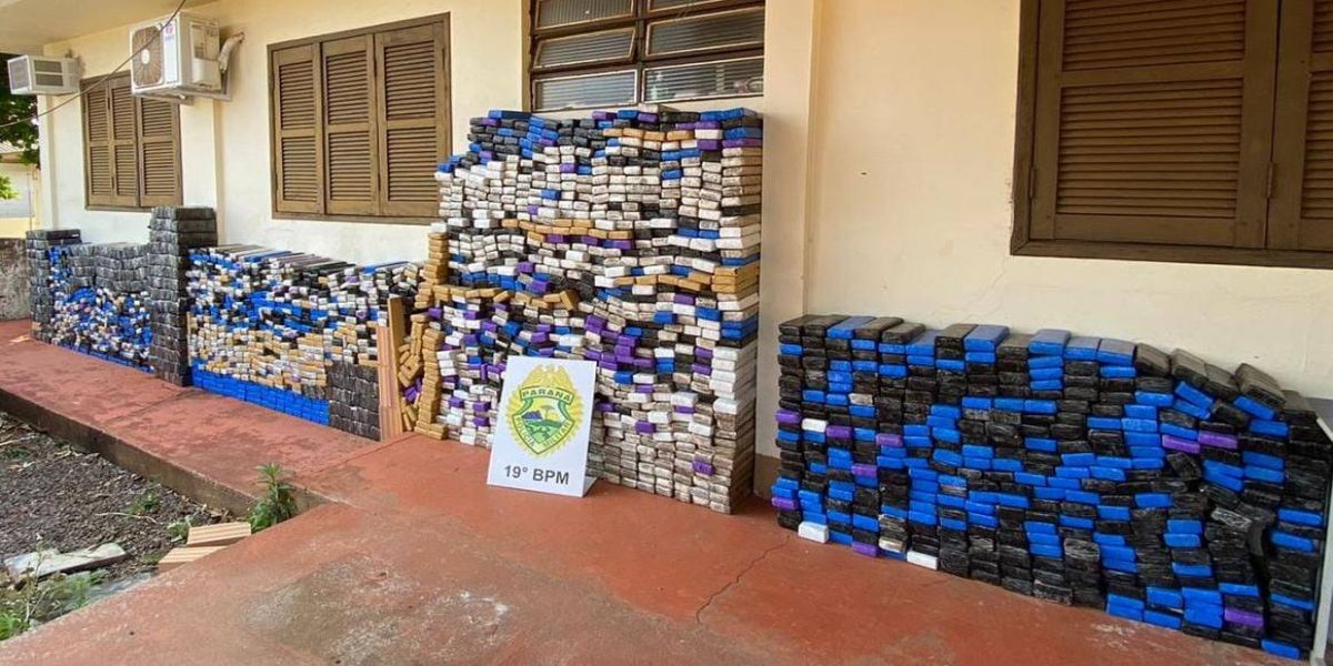 Polícia Militar apreende mais de duas tonelada de maconha em Cafelândia