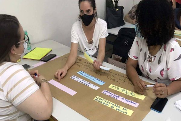 Secretaria de Educação capacita pedagogos com oficinas sobre o Novo Ensino Médio