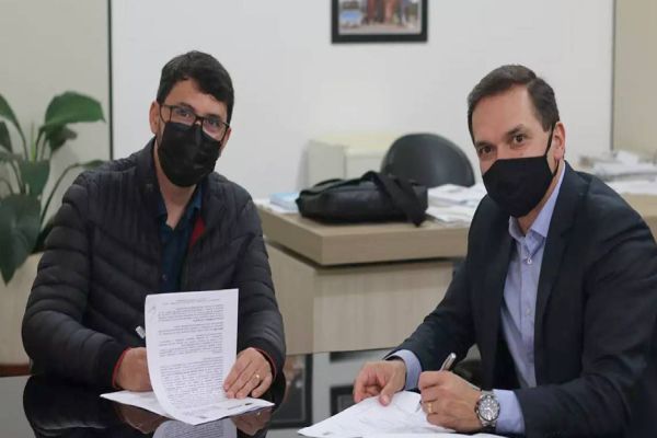 Unioeste firma convênio com plataforma de educação financeira