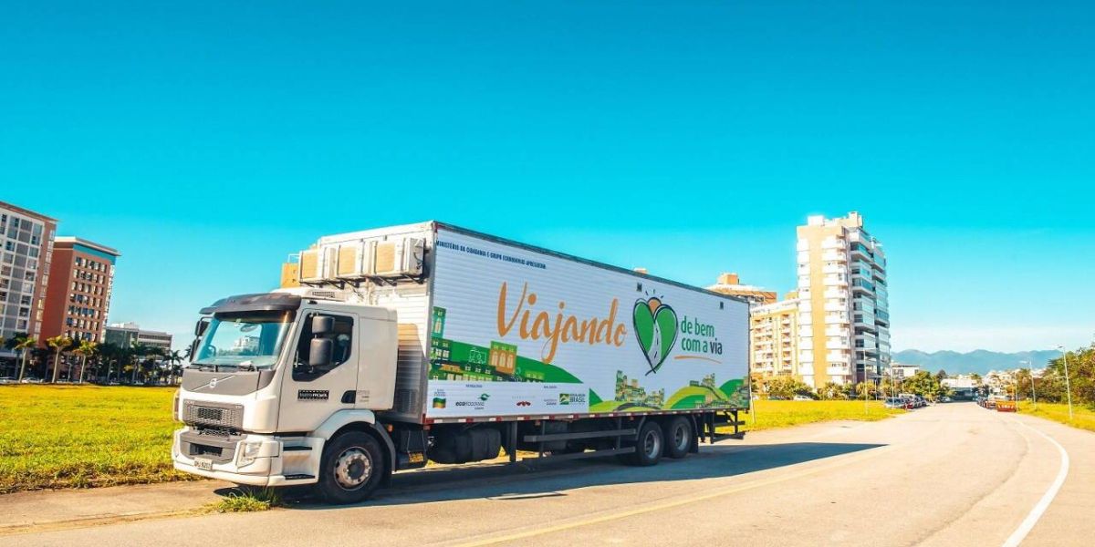 Projeto cultural pega a estrada para levar teatro a crianças de seis estados