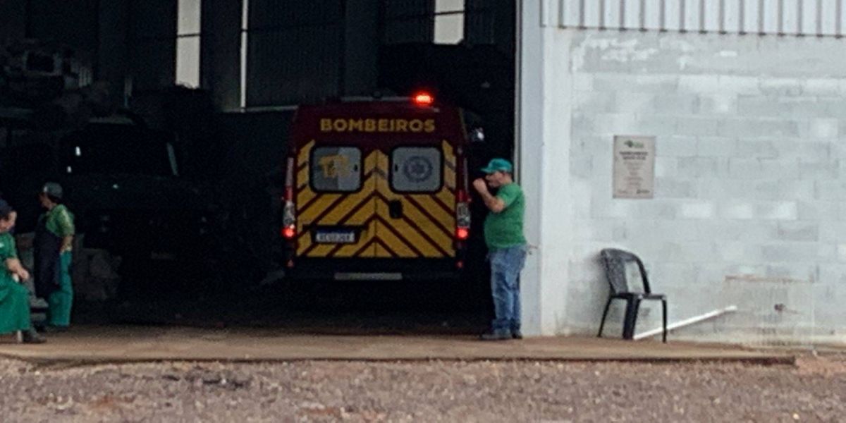 Homem fica ferido após ser atingindo por bloco de papelão no Bairro Cascavel Velho