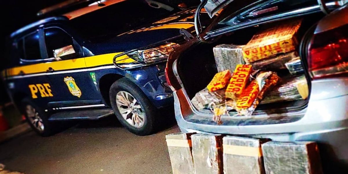 PRF apreende 2 adolescentes com 278 kg de maconha em Guarapuava
