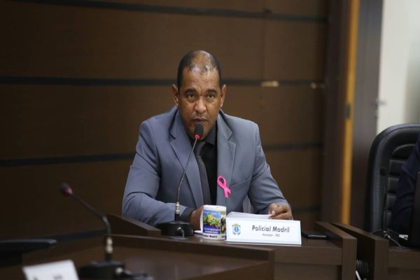 Madril pede que prédio do SIM-Paraná seja cedido para escola de formação da PM