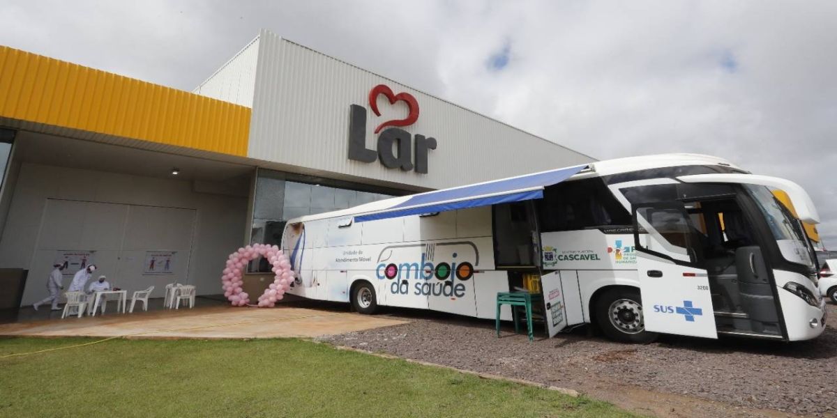 Outubro Rosa: Comboio da Saúde atende trabalhadoras de grandes empresas