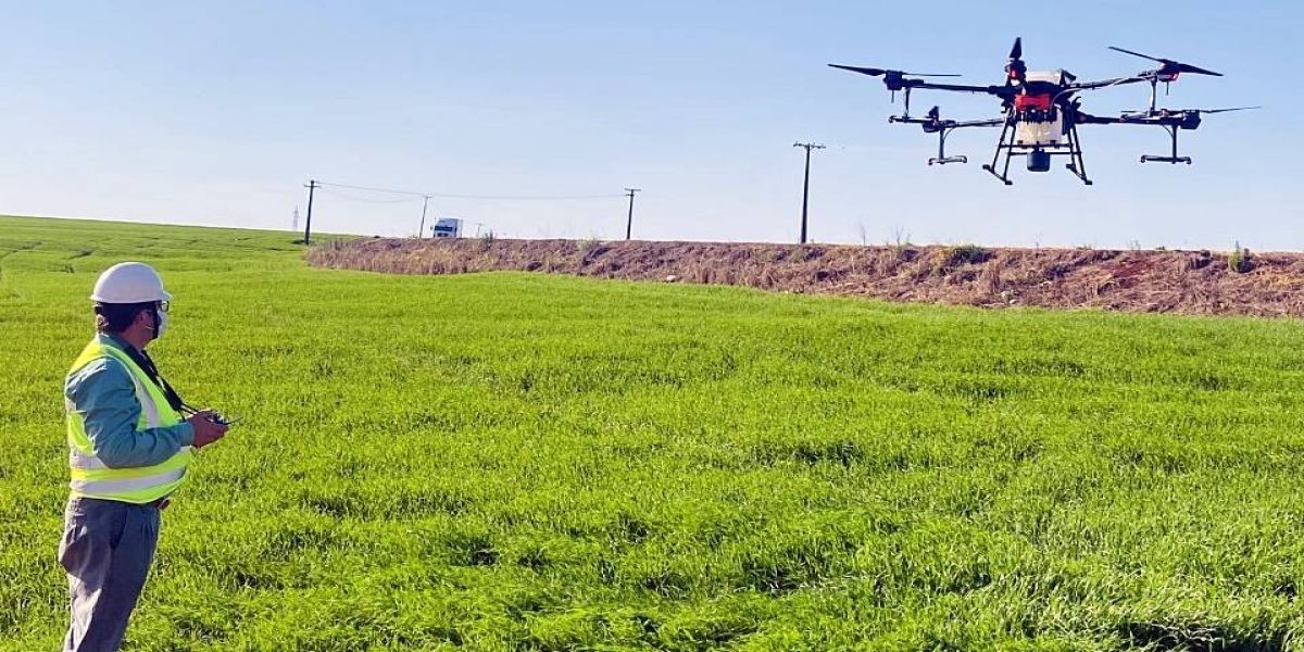 Associado Sicredi Vanguarda investe em drone para pulverização das lavouras