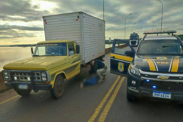 PRF recupera camioneta logo após ser furtada na Ponte Ayrton Senna: Detido é morador de Cascavel