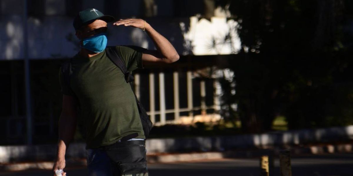 Covid-19: Brasil registra 390 mortes e 12,9 mil casos em 24 horas