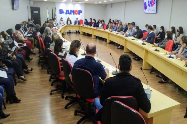 Convênio da pavimentação entre Amop e Itaipu chega à marca de 87% da meta