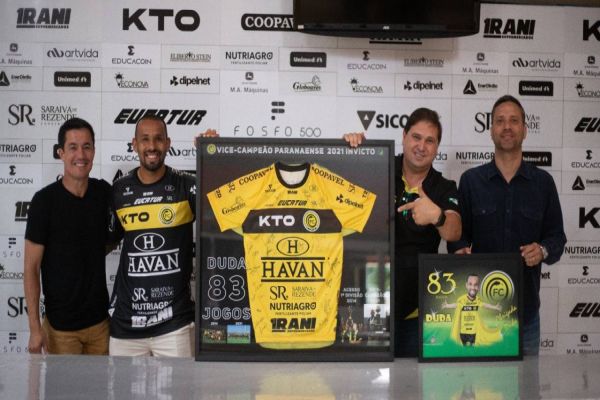 Dono de uma bela história com a camisa do Cascavel, volante Duda se despede da Serpente Aurinegra