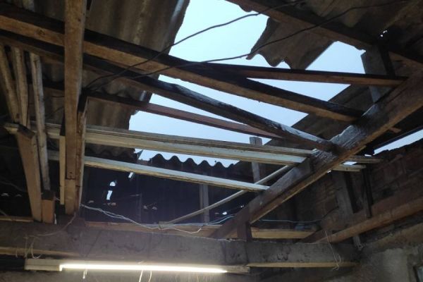 Defesa Civil atende a mais de 50 pedidos para entrega de lona