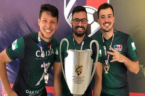 Advogados cascavelenses foram campeões nacionais de futebol representando a OAB/PR
