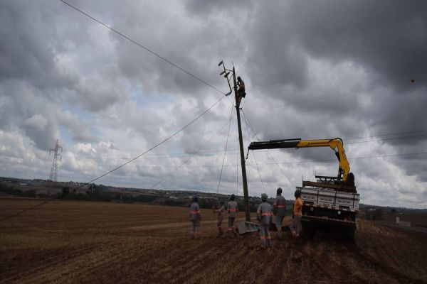 Temporal do fim de semana foi o mais grave enfrentado pela Copel no interior