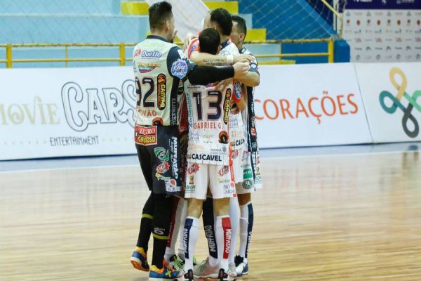 Cascavel Futsal defende invencibilidade pela Liga Paraná