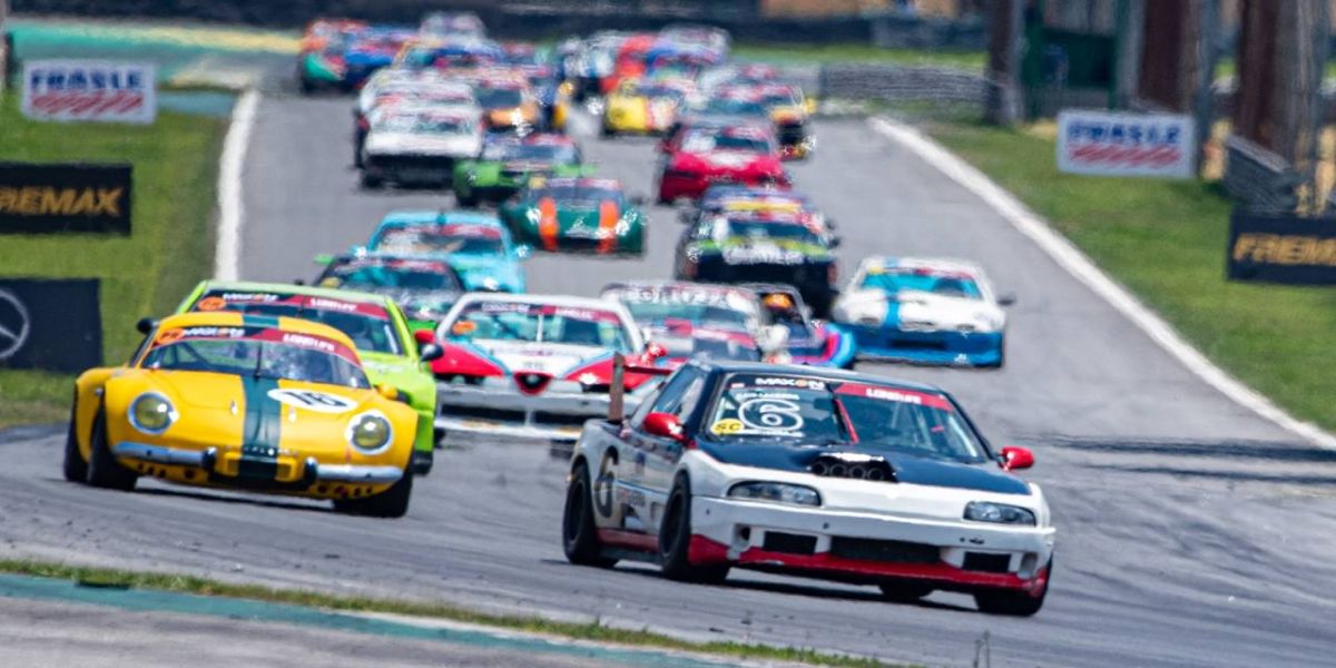 Volta do público ao autódromo de Cascavel marca etapa final da Gold Classic