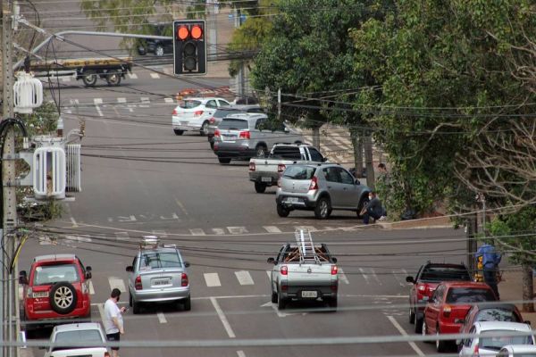 Transitar realiza revisões e manutenções nos semáforos para restabelecer sincronismo