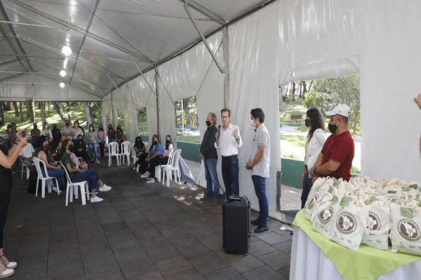 Meio Ambiente comemora Dia do Servidor com confraternização no Parque Tarquínio