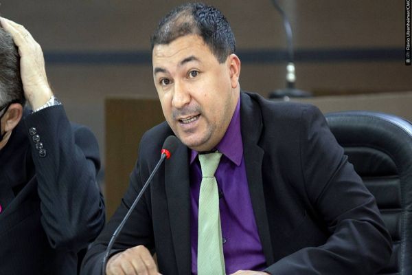 Joceh apresenta requerimento ao IBGE e solicita revisão da política de preços da Petrobras