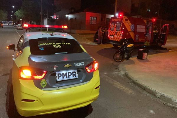 Imagem referente a notícia: Motociclista é atingido por automóvel na Avenida Olindo Periolo no Bairro Pacaembu