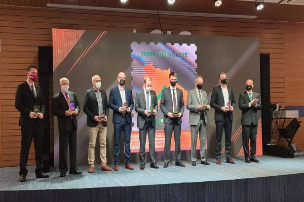 Paranhos defende cobrança mais intensa da região aos governos